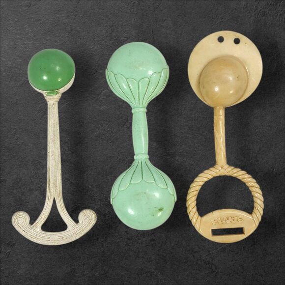 Vintage 1950s Baby Rattles Lot of 3 Plakie Plastic Nursery Toys Pastel Faces - Picture 3 of 10